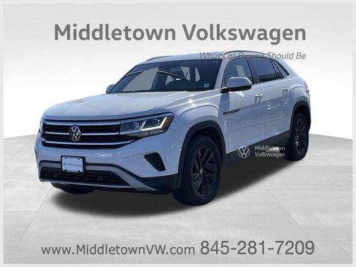 2022 Volkswagen Atlas Cross Sport 2.0T SE w/Technology 4MOTION