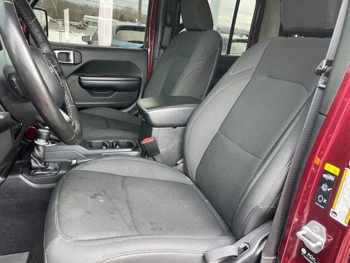 2021 Jeep Gladiator Willys 4x4