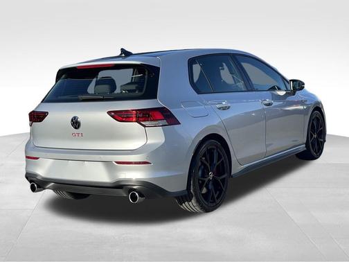 2024 Volkswagen Golf GTI 1.4T TSI