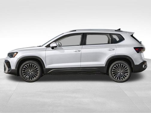 Pure White 2026 Volkswagen Taos SE