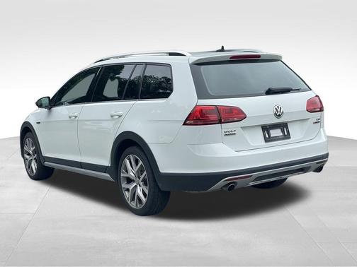 2017 Volkswagen Golf Alltrack 4Motion
