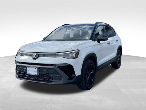 2025 Volkswagen Taos 1.5T SE Black