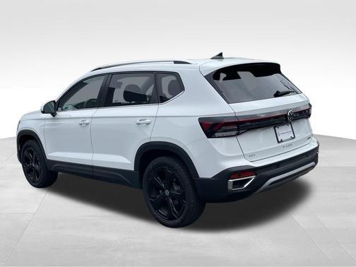 2025 Volkswagen Taos 1.5T SEL