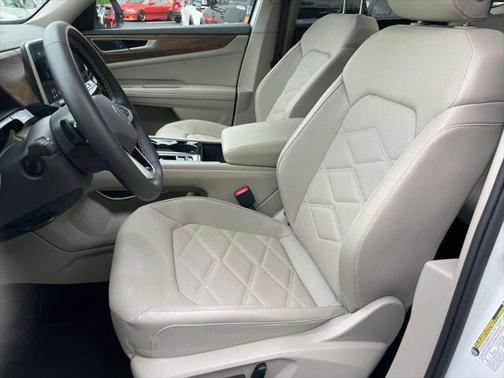 2024 Volkswagen Atlas 2.0T SE w/Technology 4MOTION