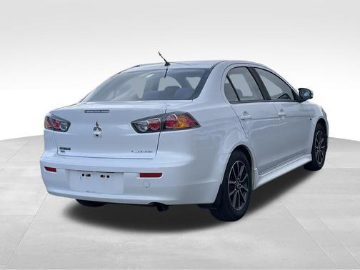 2017 Mitsubishi Lancer ES