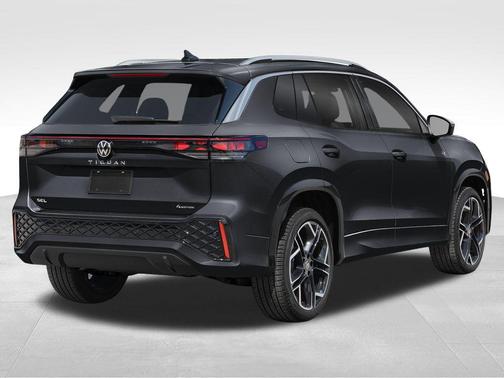 Black Pearl 2026 Volkswagen Tiguan 2.0T SEL R-Line 4MOTION