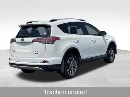 2017 Toyota RAV4 Hybrid XLE