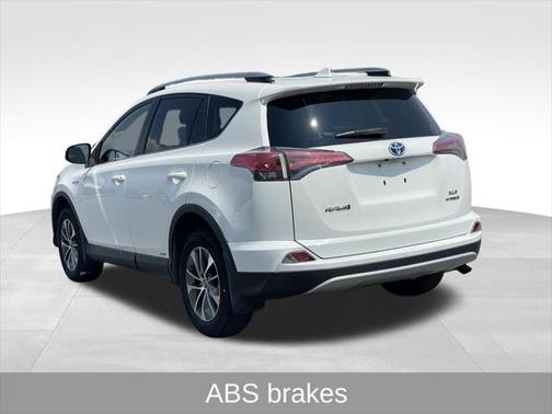 2017 Toyota RAV4 Hybrid XLE