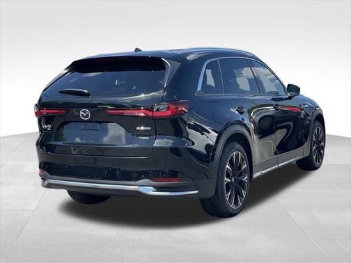 2024 Mazda CX-90 PHEV Premium Plus