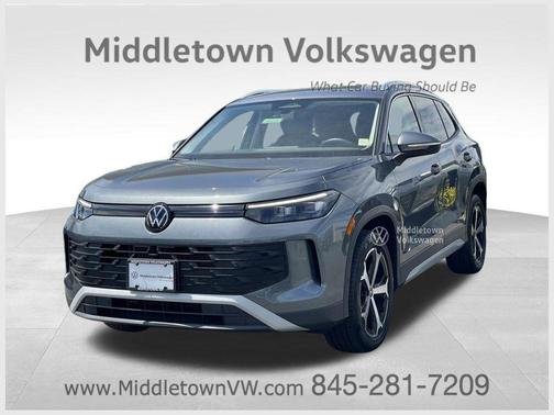 Platinum Gray Metallic 2025 Volkswagen Tiguan 2.0T SE 4MOTION