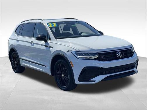 2022 Volkswagen Tiguan 2.0T SE R-Line Black 4MOTION