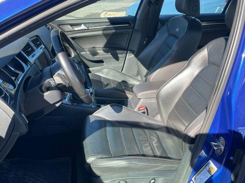 2017 Volkswagen Golf R 2.0T DSG