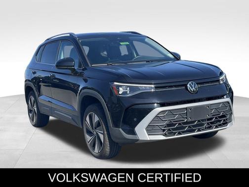 Deep Black 2025 Volkswagen Taos 1.5T SE