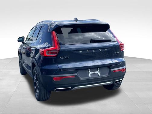 Denim Blue Metallic 2020 Volvo XC40 T5 Inscription
