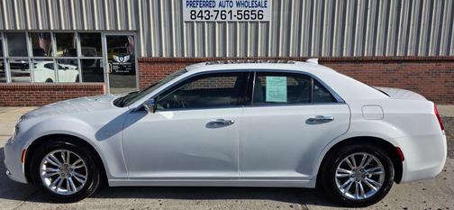 2016 Chrysler 300C Base