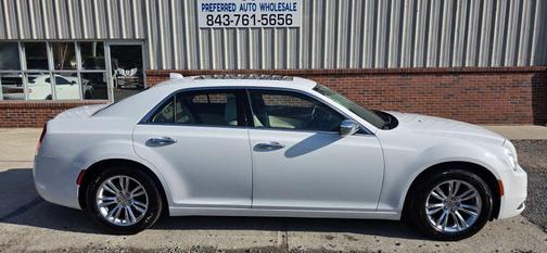 2016 Chrysler 300C Base