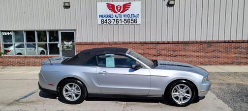 2012 Ford Mustang V6