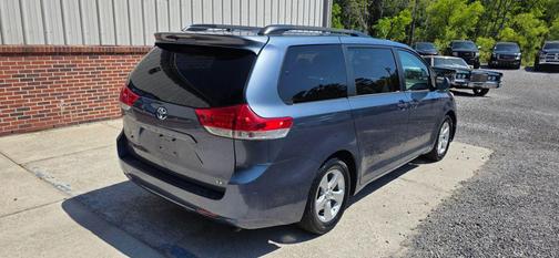 Shoreline Blue Pearl 2014 Toyota Sienna LE