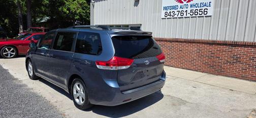 Shoreline Blue Pearl 2014 Toyota Sienna LE