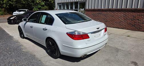 2011 Hyundai Genesis 4.6