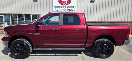 Delmonico Red Pearlcoat 2017 RAM 1500 Big Horn