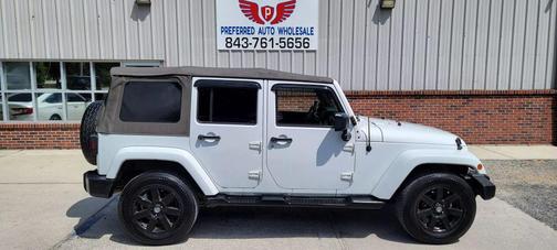 2013 Jeep Wrangler Unlimited Sahara
