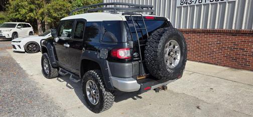 2012 Toyota FJ Cruiser Base