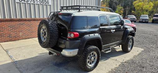 2012 Toyota FJ Cruiser Base