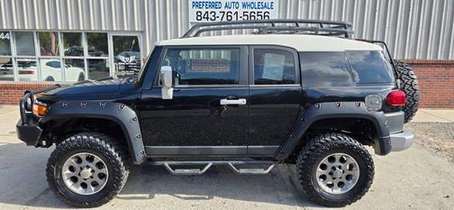 2012 Toyota FJ Cruiser Base