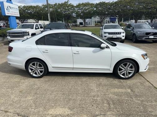 2017 Volkswagen Jetta 1.8T SEL