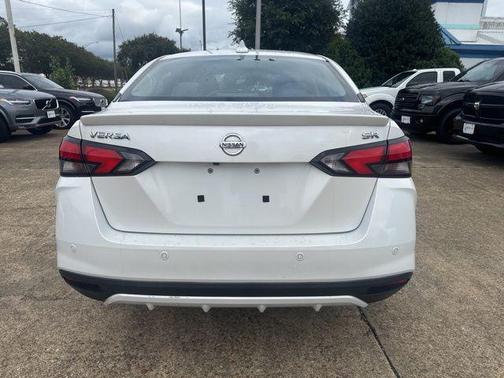 2020 Nissan Versa 1.6 S