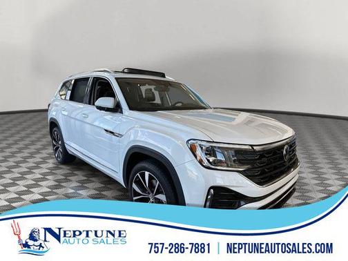 Pure White 2022 Volkswagen Atlas 3.6L SEL