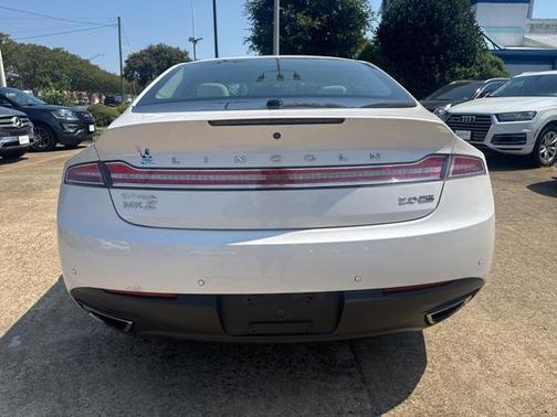 2015 Lincoln MKZ Base