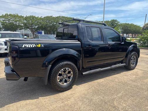 Super Black 2014 Nissan Frontier PRO-4X