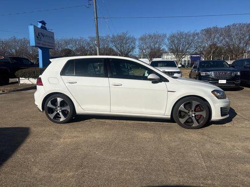 2017 Volkswagen Golf GTI 2.0T S 4-Door