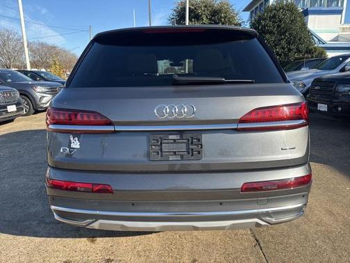 2021 Audi Q7 55 Premium Plus