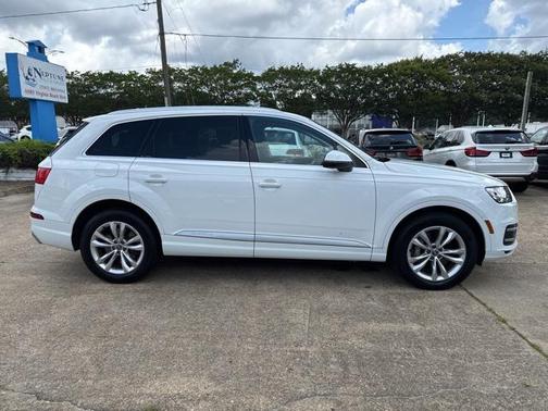 2019 Audi Q7 55 Premium