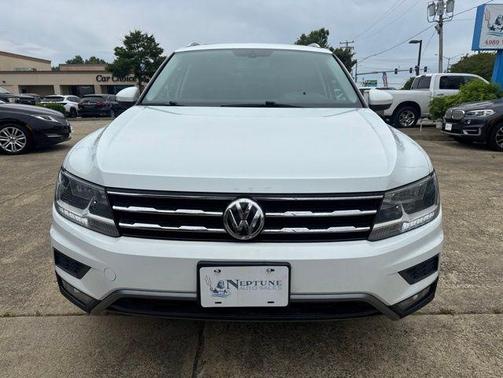 Pure White 2018 Volkswagen Tiguan 2.0T SEL