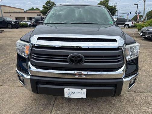 Black 2015 Toyota Tundra SR5