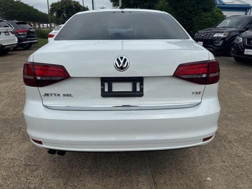 2017 Volkswagen Jetta 1.8T SEL