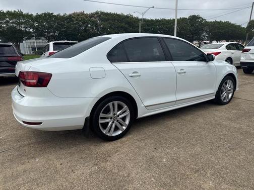 2017 Volkswagen Jetta 1.8T SEL