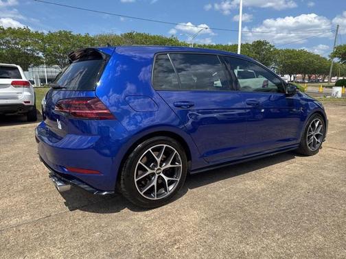 2018 Volkswagen Golf R 2.0T DSG