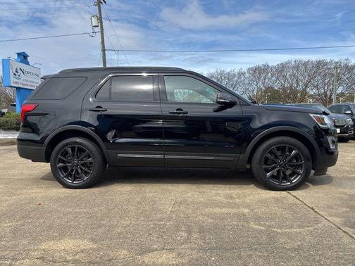 Shadow Black 2017 Ford Explorer XLT