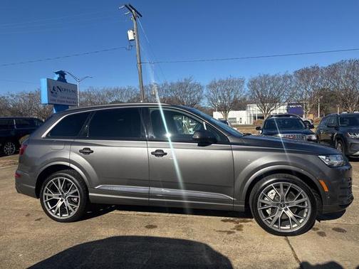2019 Audi Q7 55 Prestige