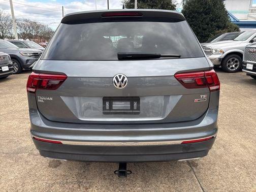 2018 Volkswagen Tiguan 2.0T SEL