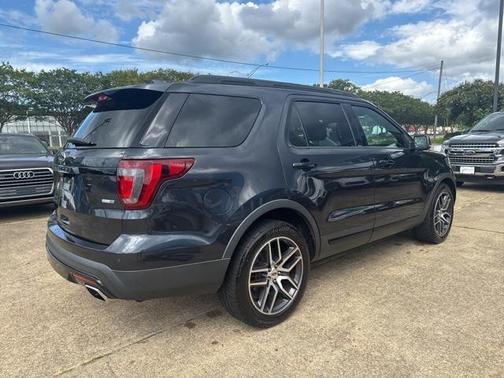 2017 Ford Explorer sport