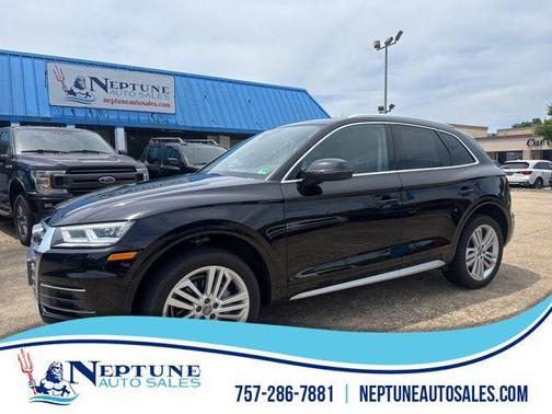 Brilliant Black 2018 Audi Q5 2.0T Premium Plus