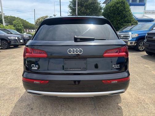 Brilliant Black 2018 Audi Q5 2.0T Premium Plus