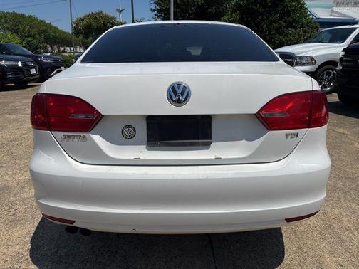 Candy White 2012 Volkswagen Jetta TDI