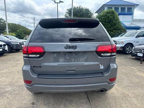 Sting-Gray Clearcoat 2019 Jeep Grand Cherokee Altitude